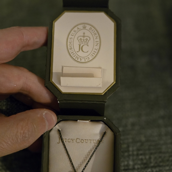 Juicy Couture Black Heart Pendant Necklace - Picture 2 of 4